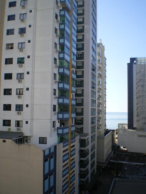 Apartamento Dante Tomio Balneário Camboriú Exteriör bild
