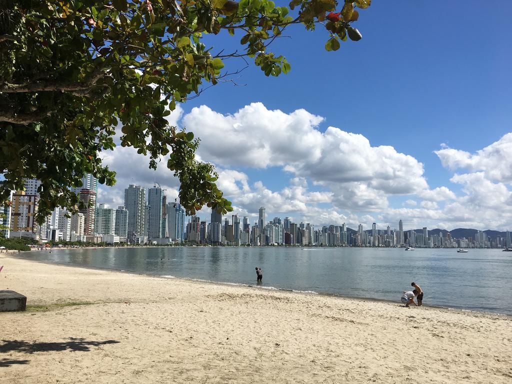 Apartamento Dante Tomio Balneário Camboriú Exteriör bild